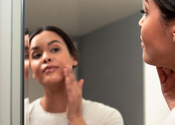 What Causes Wrinkled Skin? How The Environment Ages You