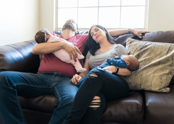 5 practical sleep tips for tired new parents